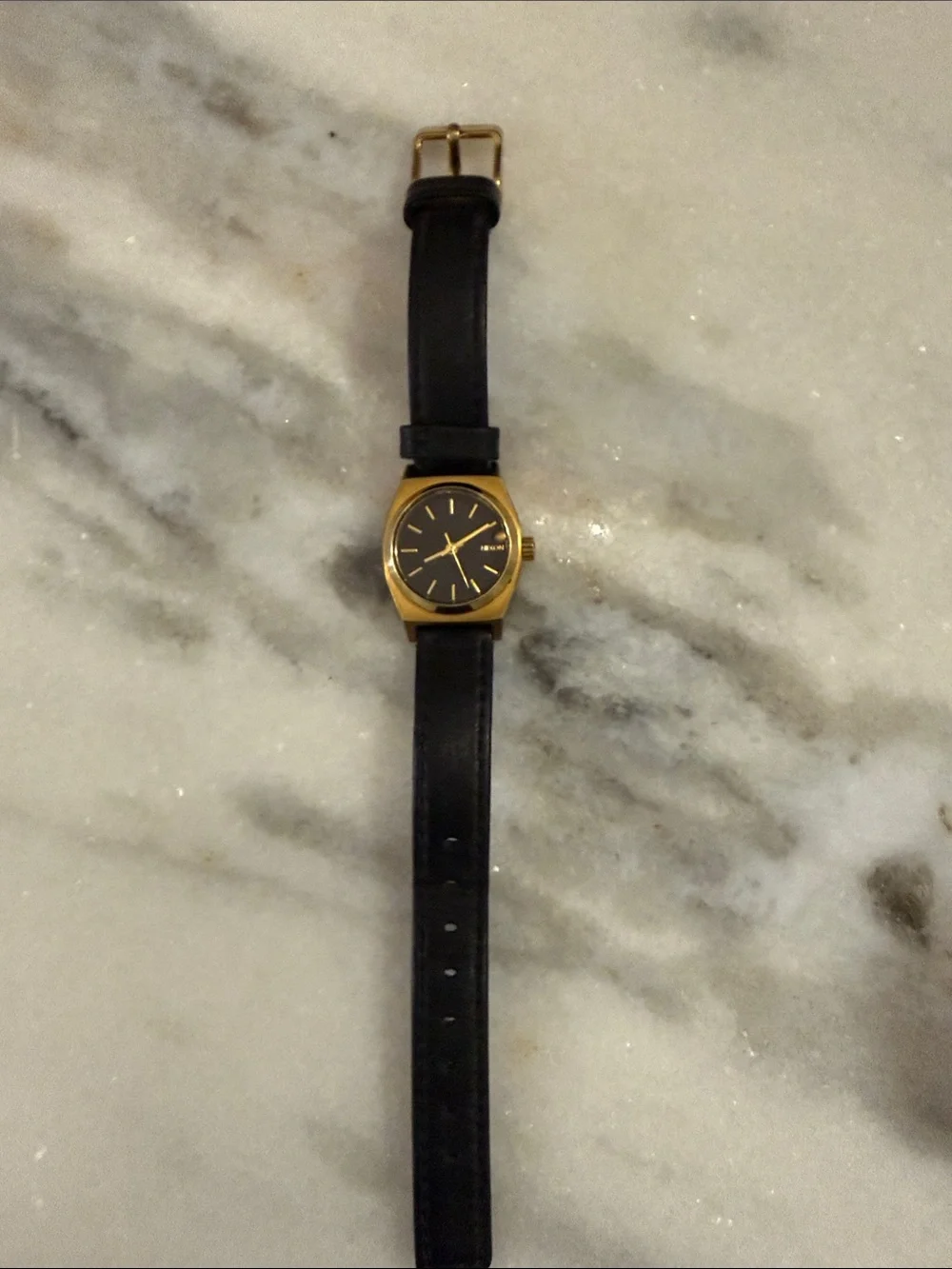 Vintage Nixon Smart Time Teller Gold Case Black Dial Leather Strap Watch